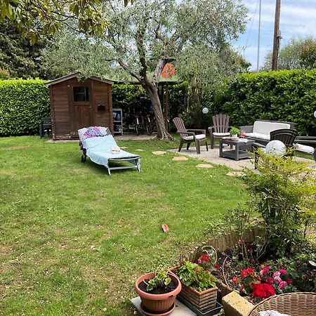 Villa Indipendente A Pochi Passi Dal Lago San Felice del Benaco Exteriör bild
