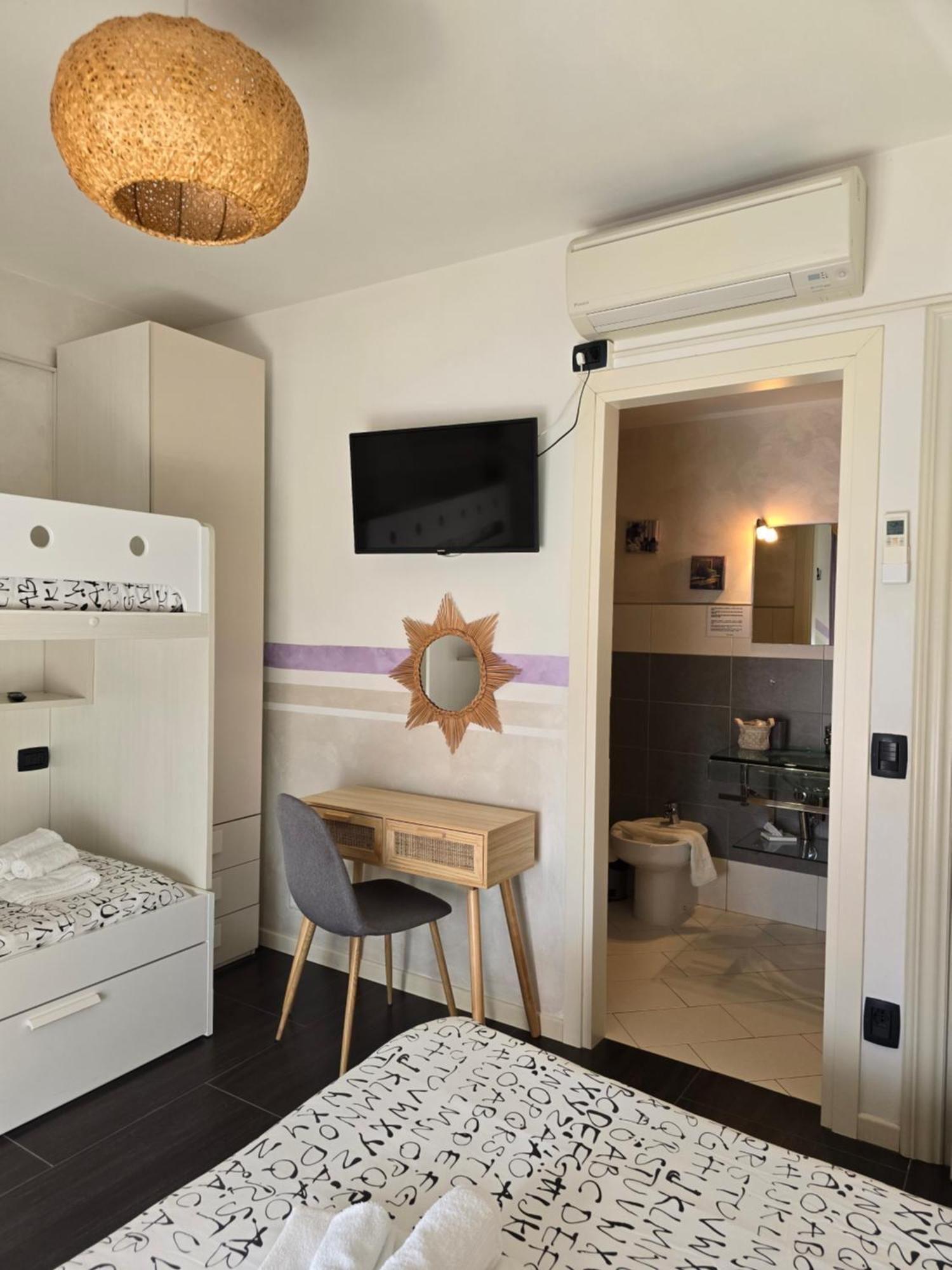 Villa Indipendente A Pochi Passi Dal Lago San Felice del Benaco Exteriör bild