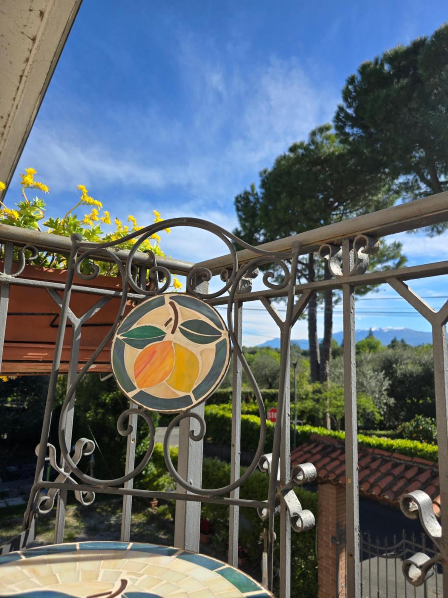 Villa Indipendente A Pochi Passi Dal Lago San Felice del Benaco Exteriör bild